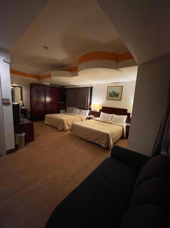 Family Hotel - Linsen Tainan Exterior foto