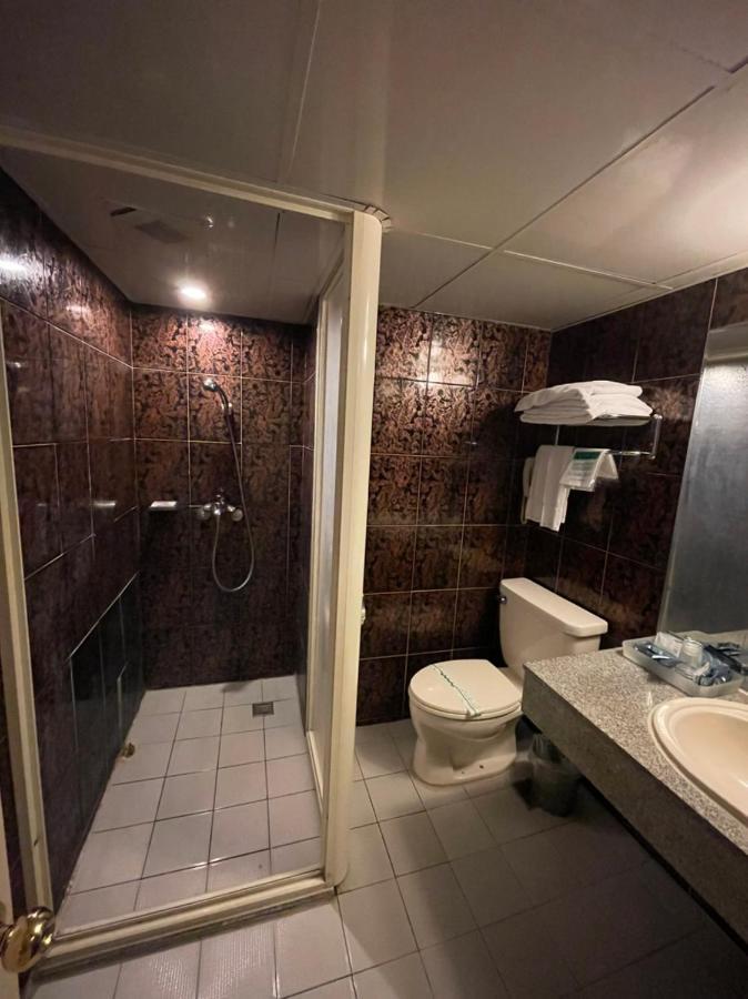 Family Hotel - Linsen Tainan Exterior foto