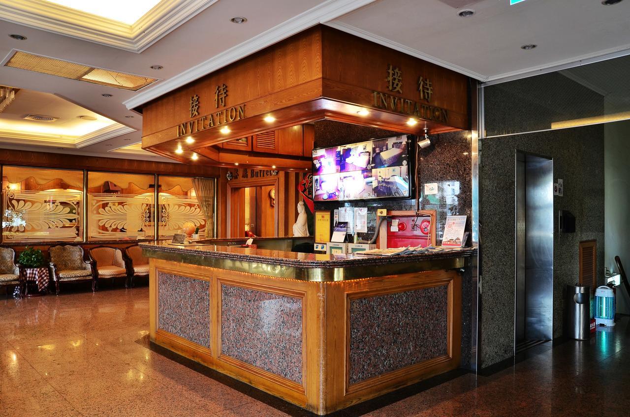 Family Hotel - Linsen Tainan Exterior foto